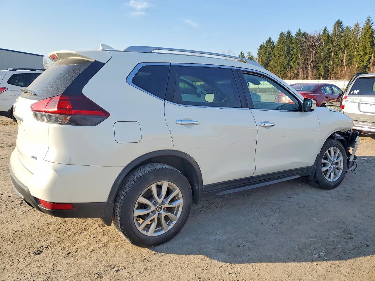 2020 Nissan Rogue S - zdjęcie 3