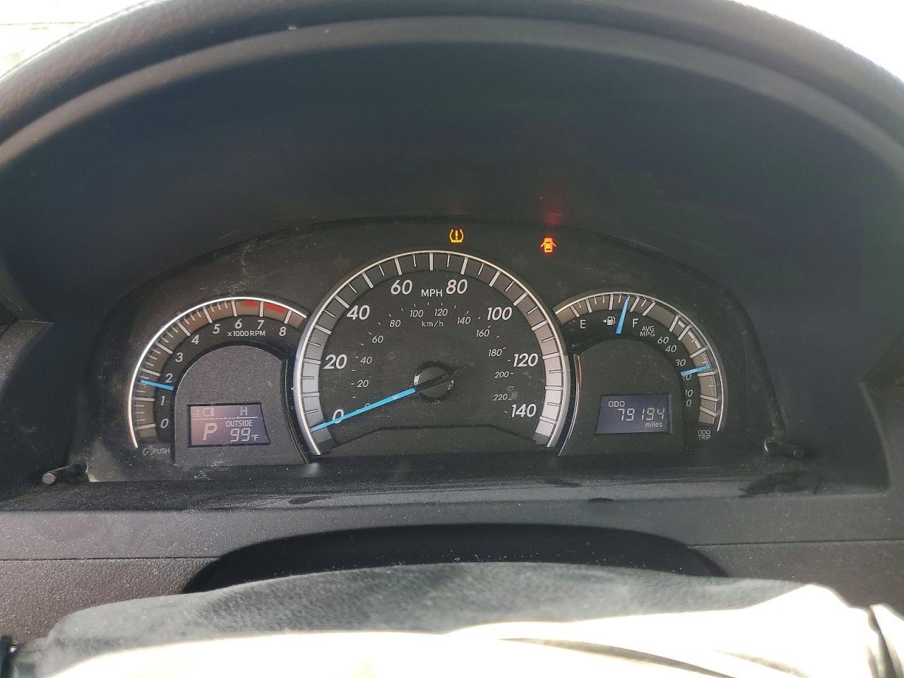2014 Toyota Camry Se - zdjęcie 9