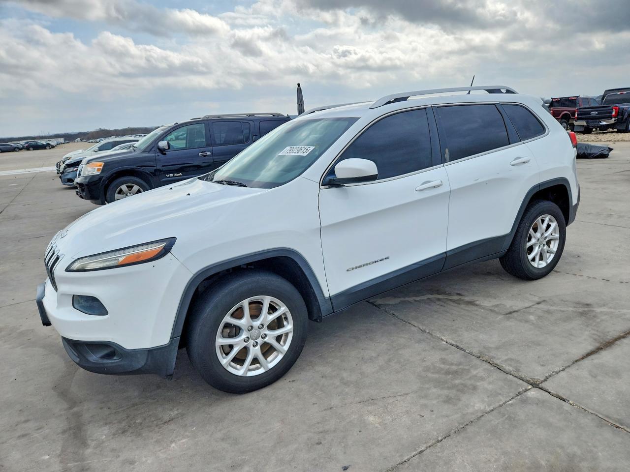 2014 Jeep Cherokee Latitude - zdjęcie główne