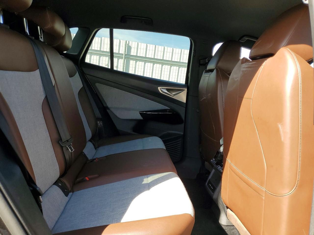 2023 Volkswagen Id.4 Pro - zdjęcie 11