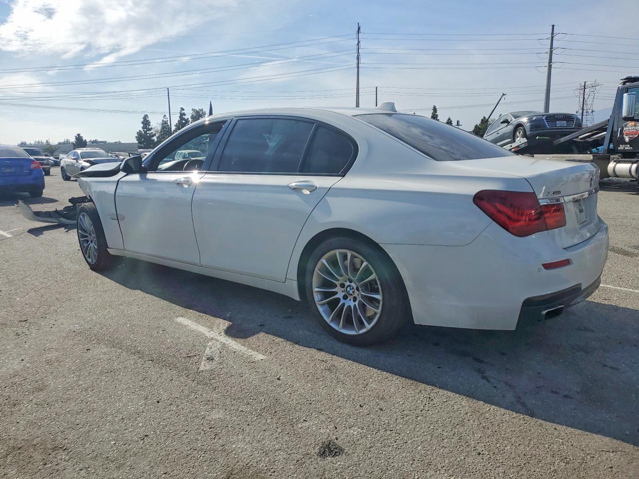 2014 BMW 750 Lxi - zdjęcie 2
