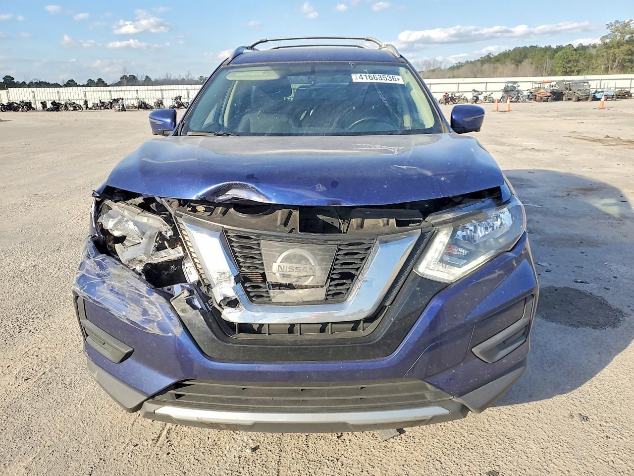 Nissan Rogue - zdjęcie 5