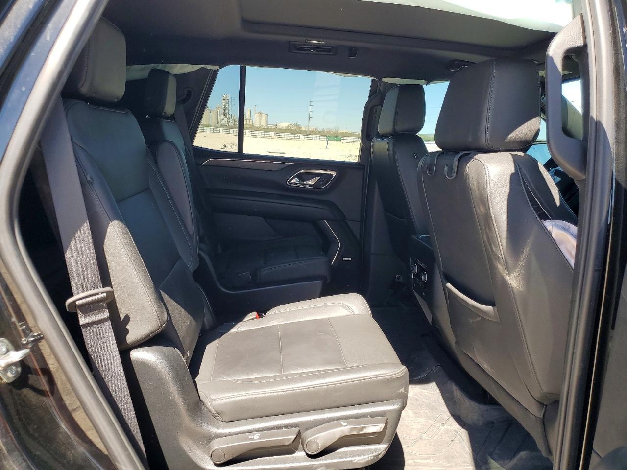 2023 Chevrolet Tahoe K1500 Z71 - zdjęcie 11