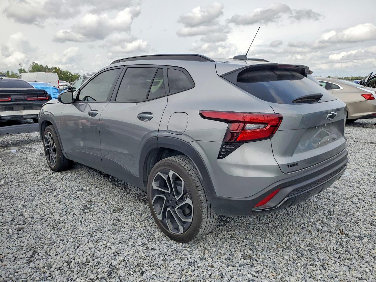 2025 Chevrolet Trax 2Rs - zdjęcie 2