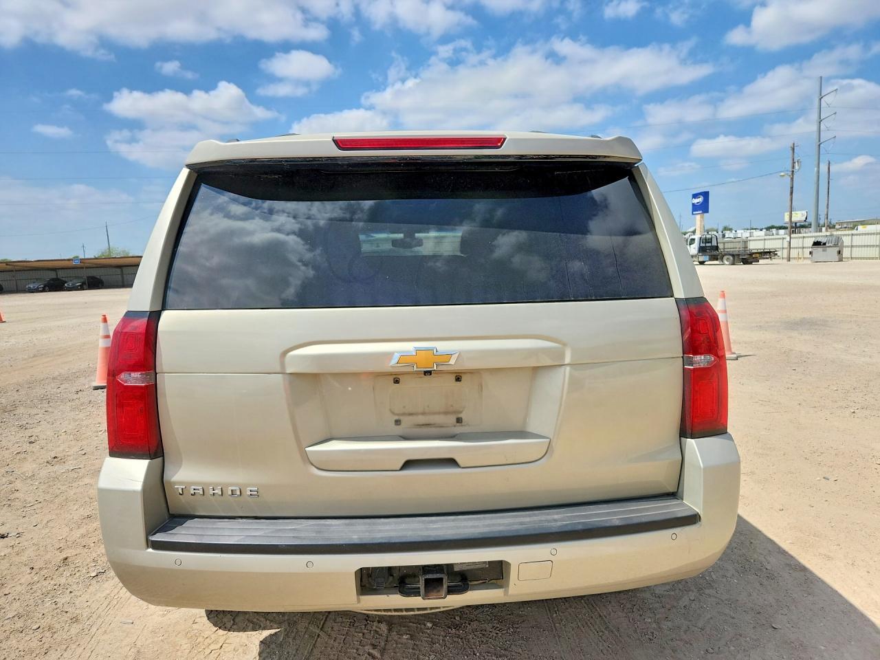 2015 Chevrolet Tahoe C1500 Ls - zdjęcie 6