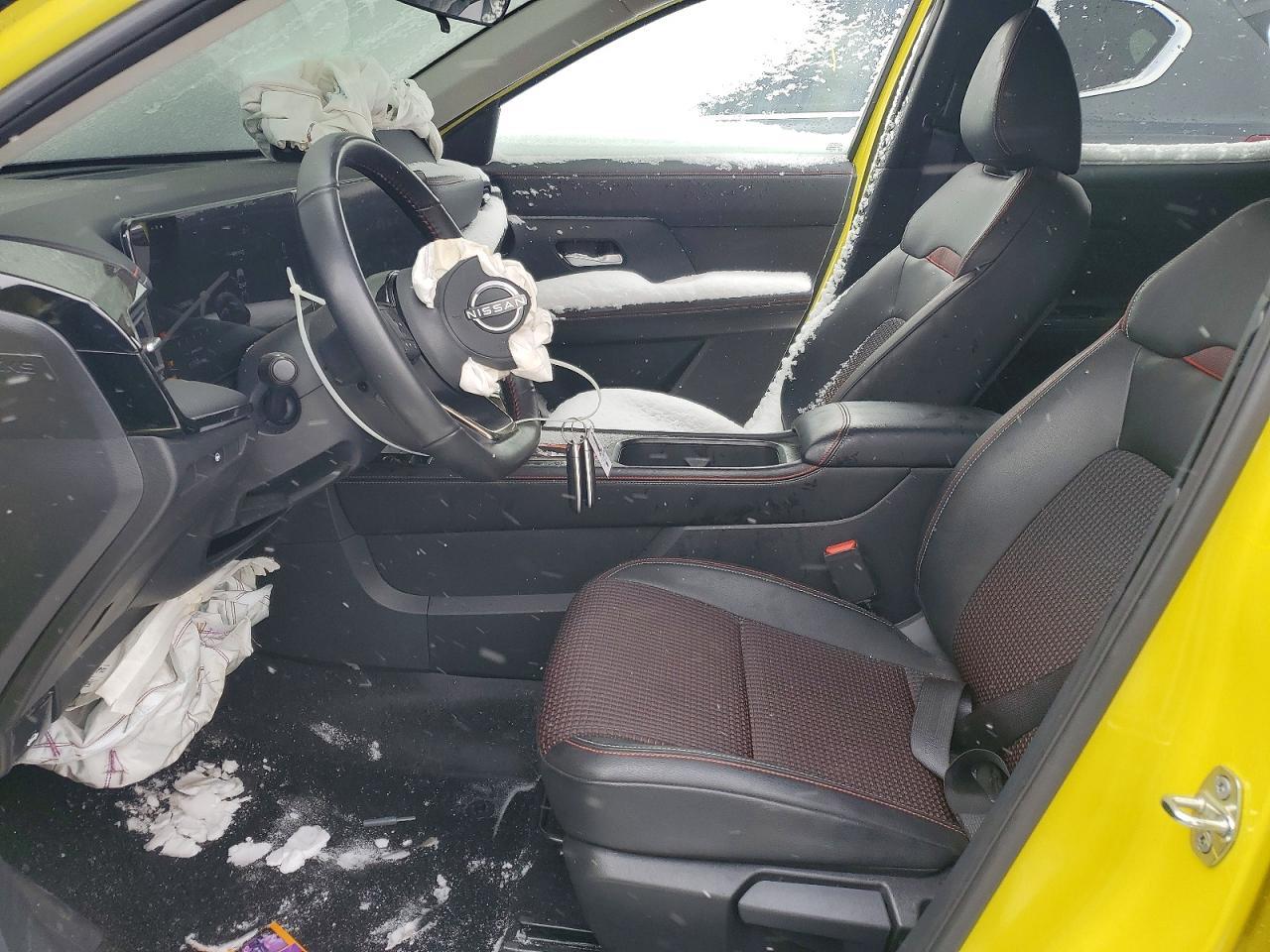 2025 Nissan Kicks Sr - zdjęcie 7