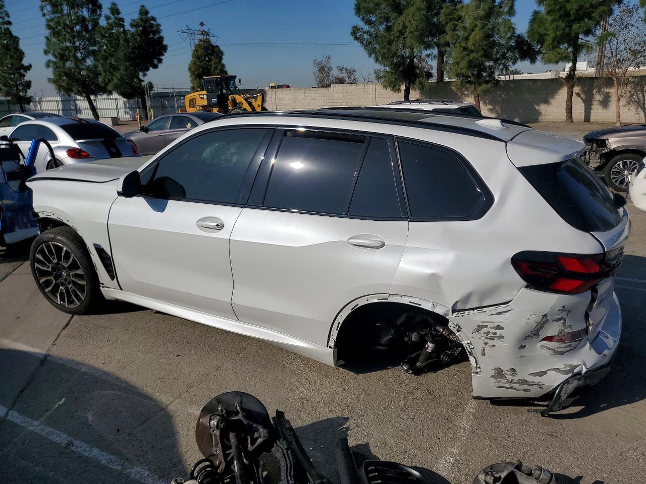 2027 BMW X5 - zdjęcie 2