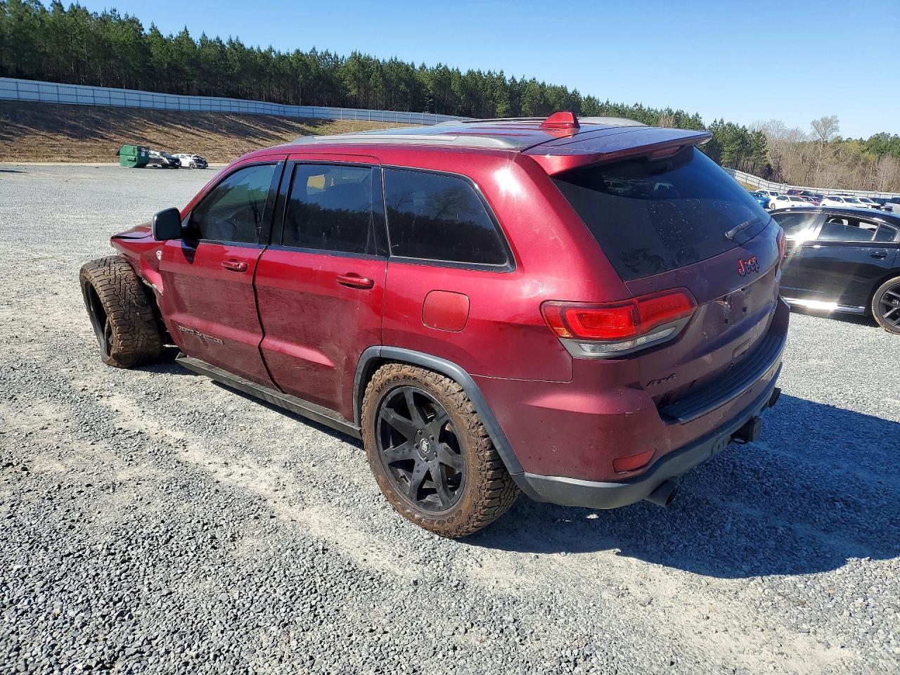 2017 Jeep Grand Cherokee Trailhawk - zdjęcie 2