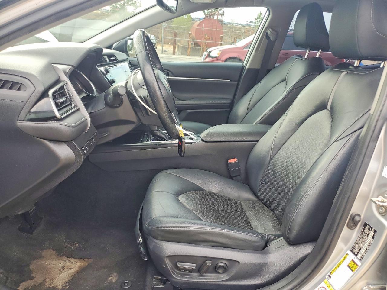 2019 Toyota Camry Xse - zdjęcie 7