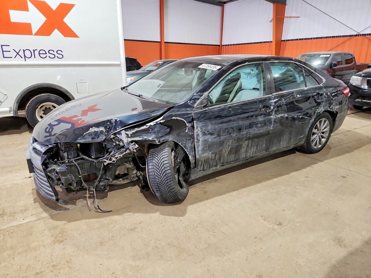 2015 Toyota Camry Xle - zdjęcie główne