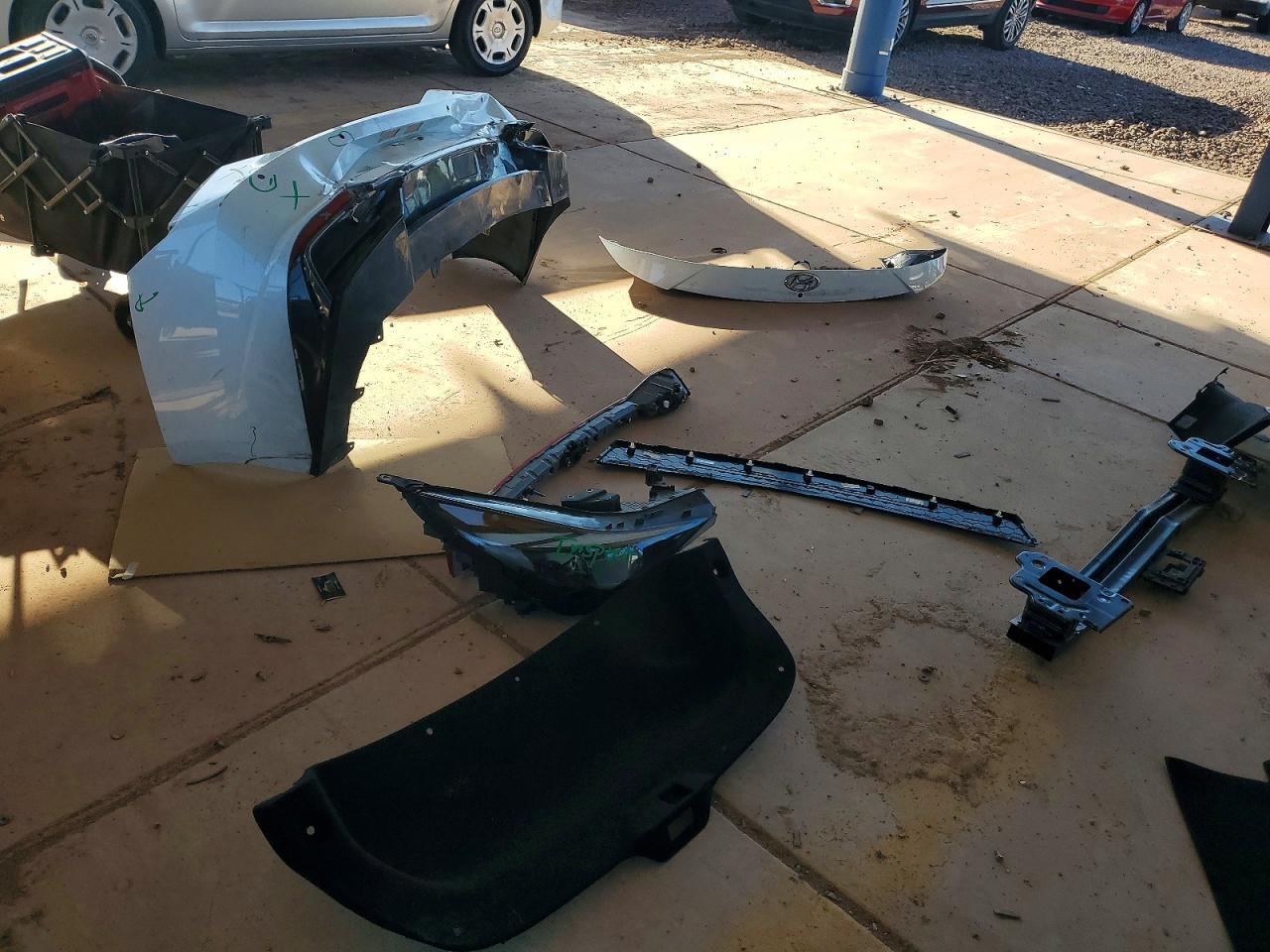 2022 Hyundai Elantra Limited - zdjęcie 12