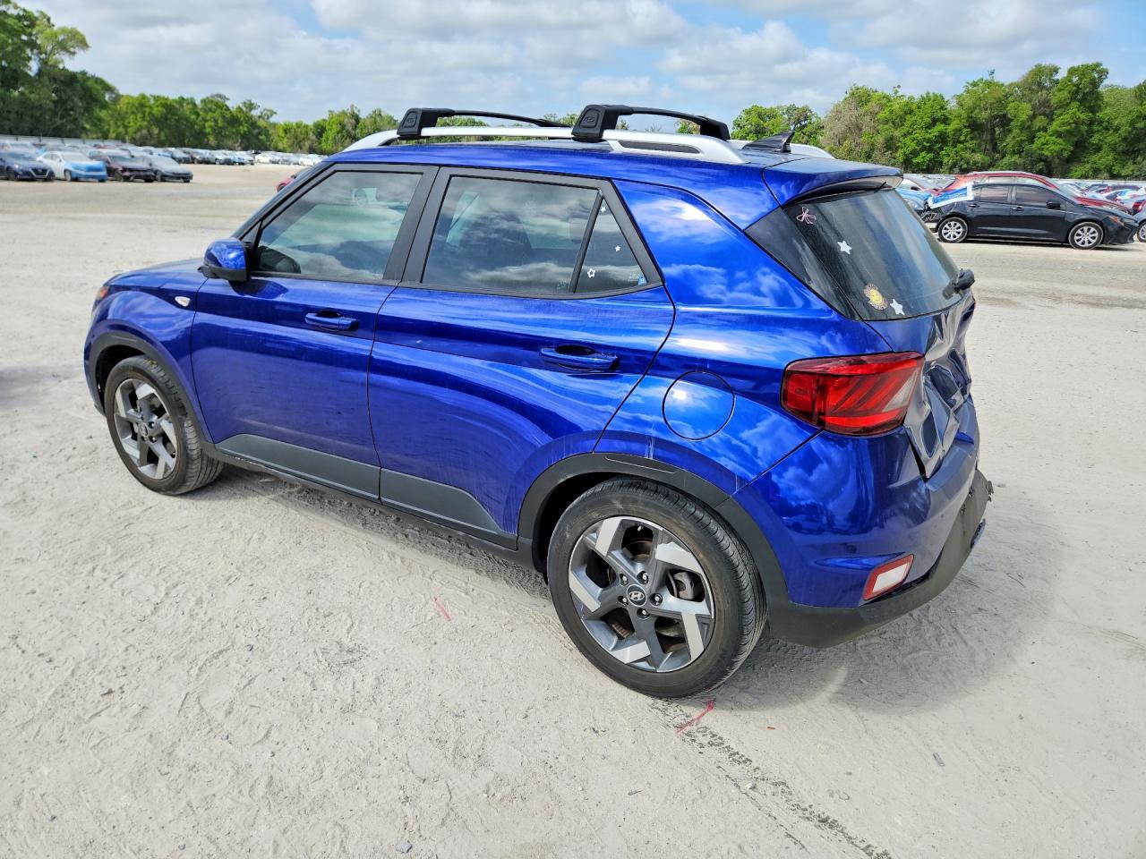 2021 Hyundai Venue Sel - zdjęcie 2