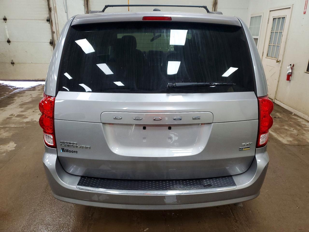 2016 Dodge Grand Caravan Sxt - zdjęcie 6