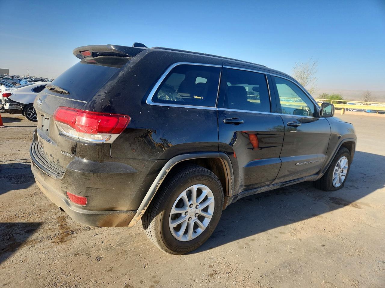 2022 Jeep Grand Cherokee Laredo E - zdjęcie 3