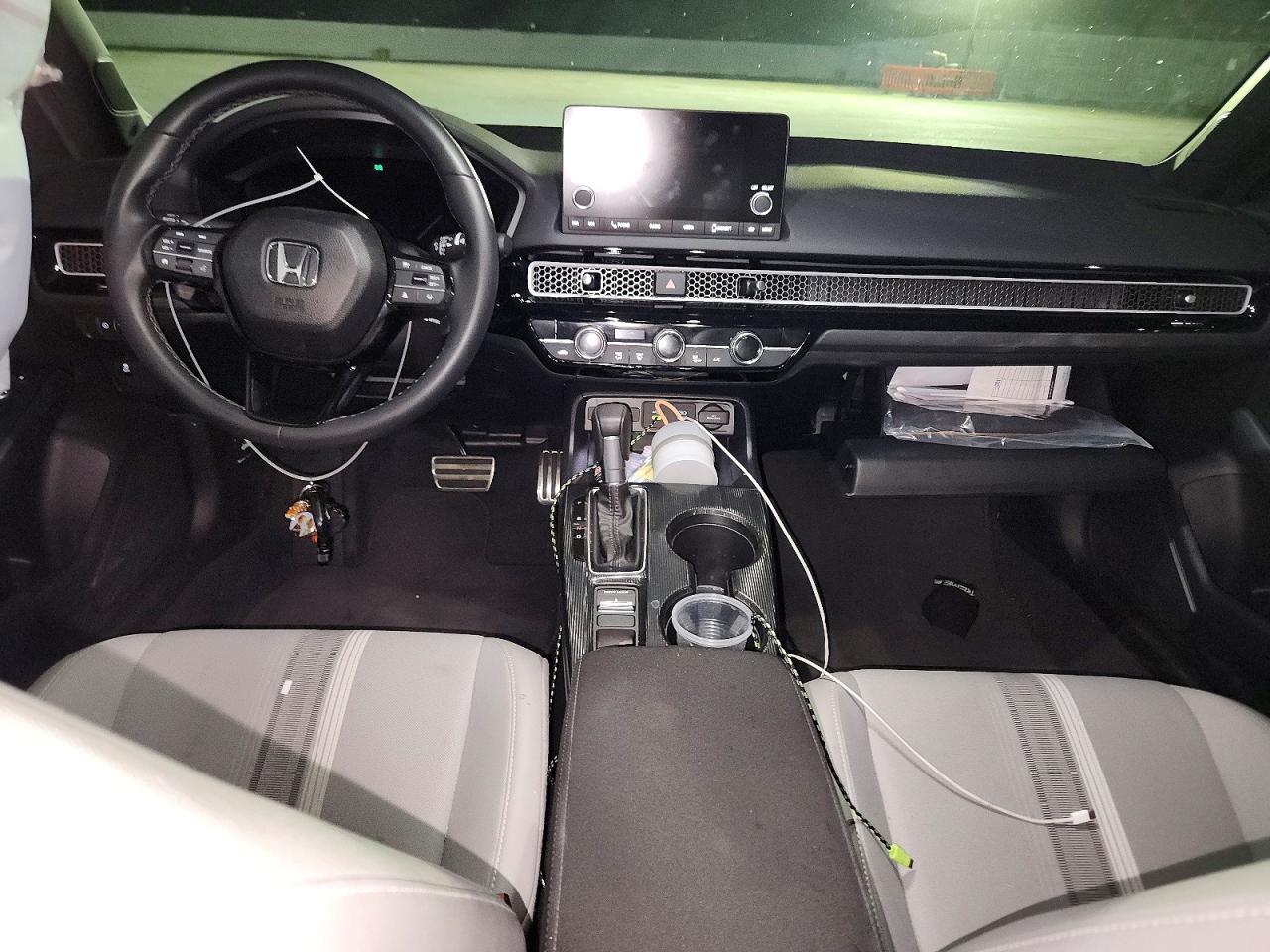 2026 Honda Civic Sport - zdjęcie 8