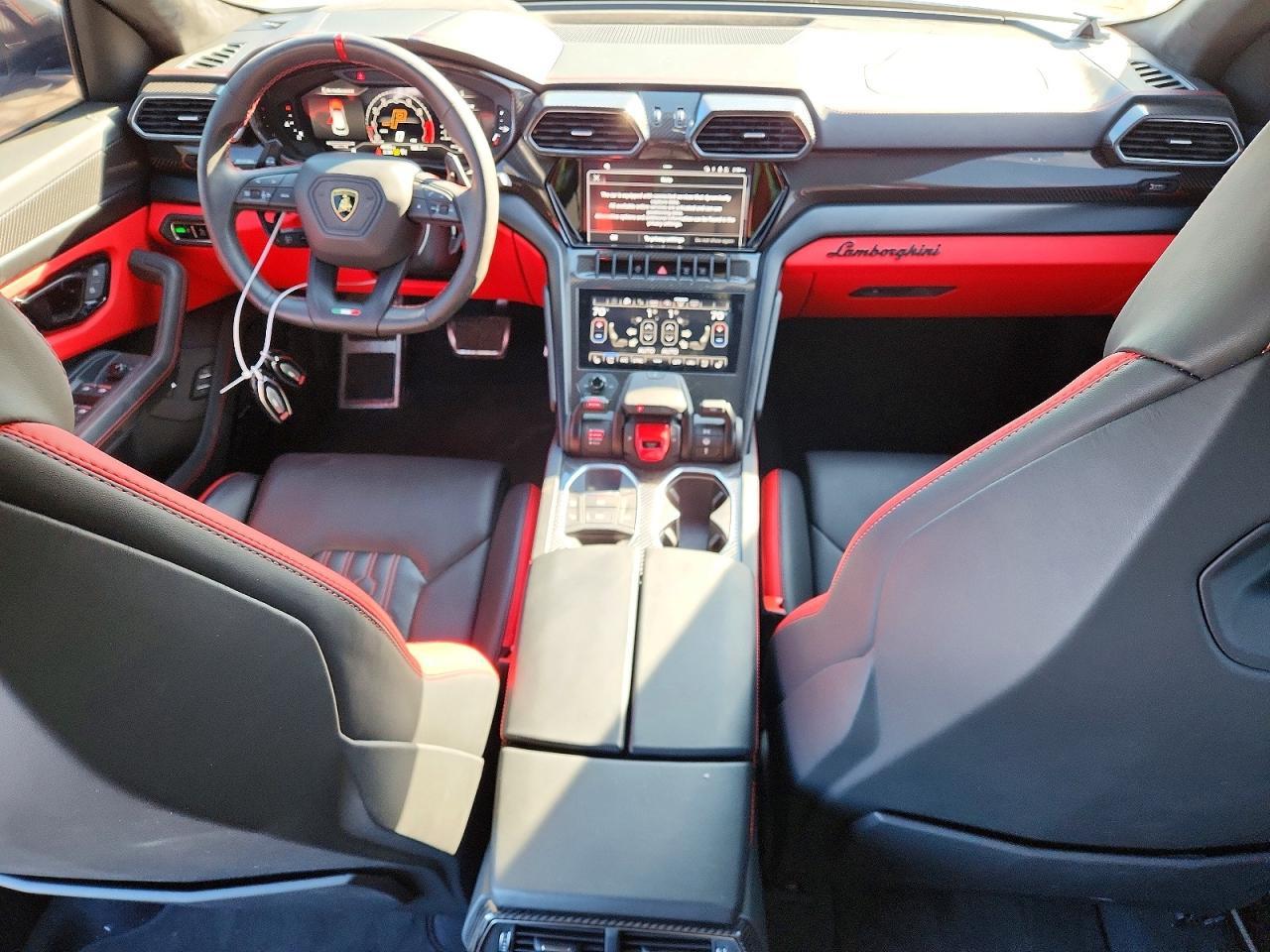 2024 Lamborghini Urus S - zdjęcie 8