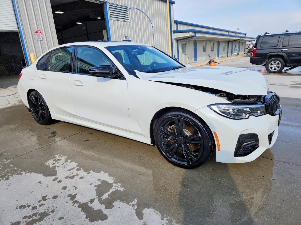 2020 BMW 330Xi - zdjęcie 4