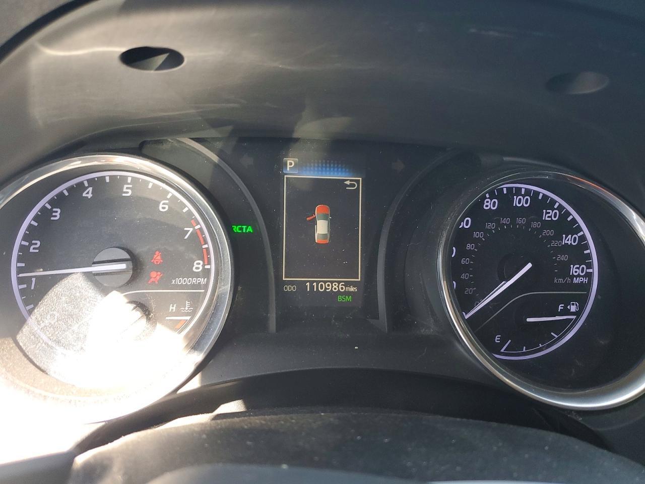 2019 Toyota Camry - zdjęcie 9