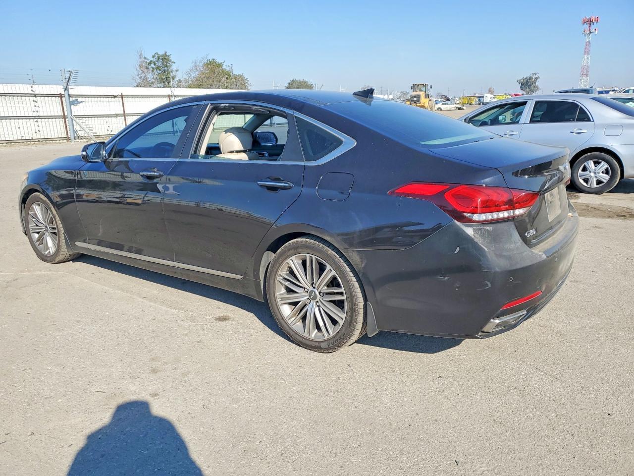 2019 Genesis G80 3.8 - zdjęcie 2