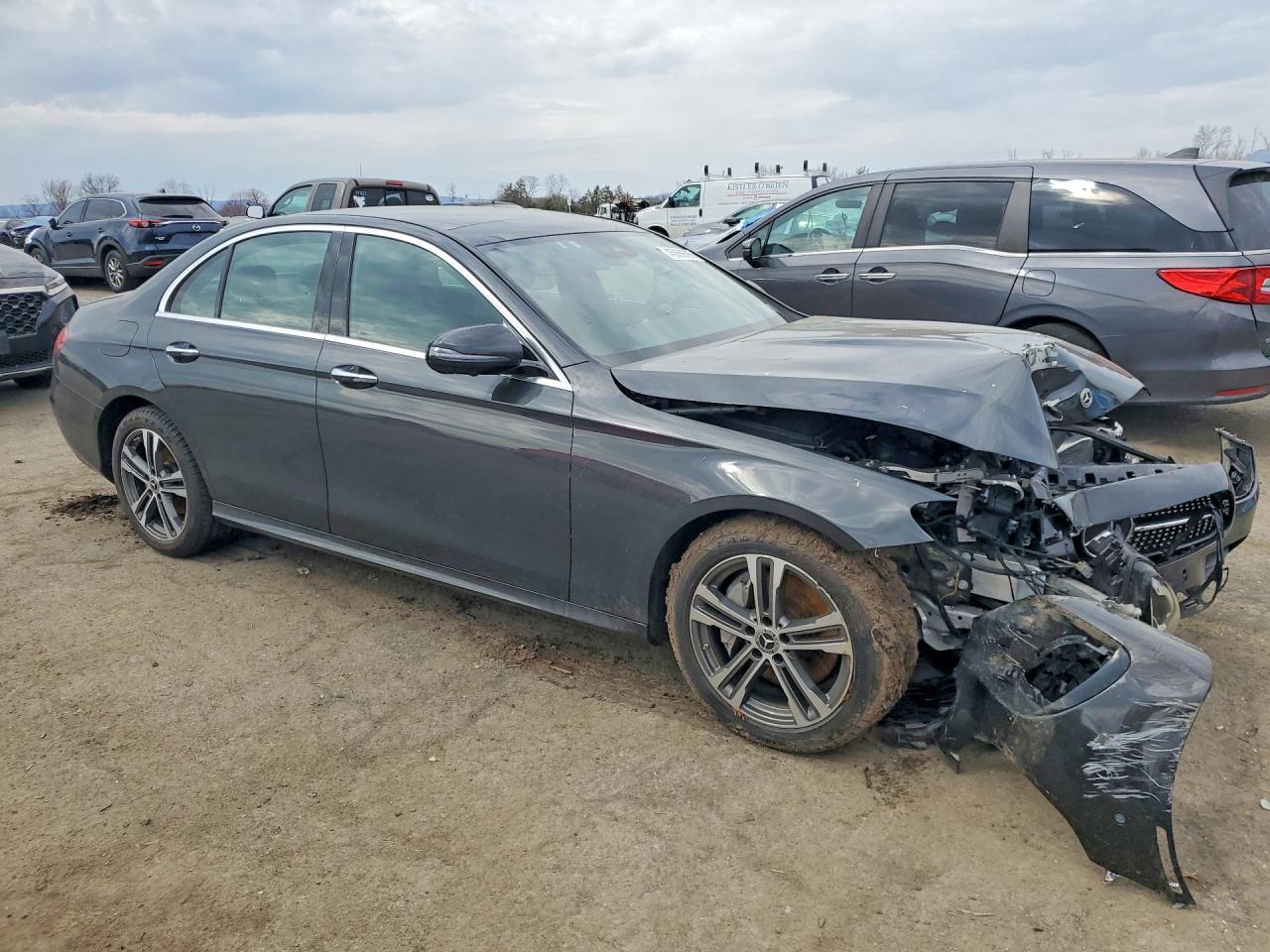 2021 Mercedes-Benz E 350 4Matic - zdjęcie 4