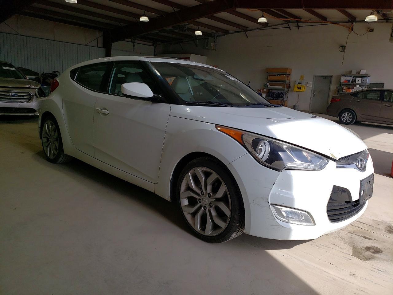 2013 Hyundai Veloster Base - zdjęcie 4