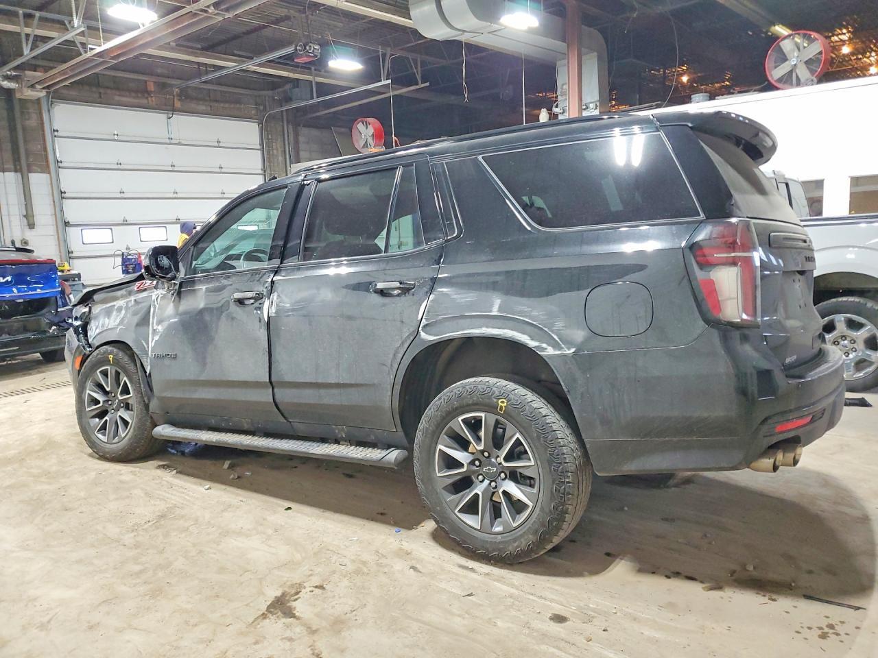 2024 Chevrolet Tahoe K1500 Z71 - zdjęcie 2