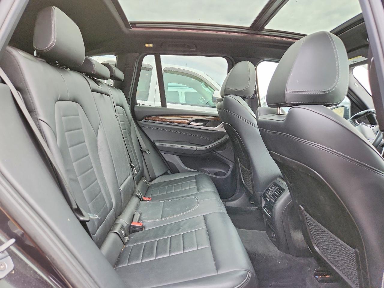 2019 BMW X3 xDrive30I - zdjęcie 11