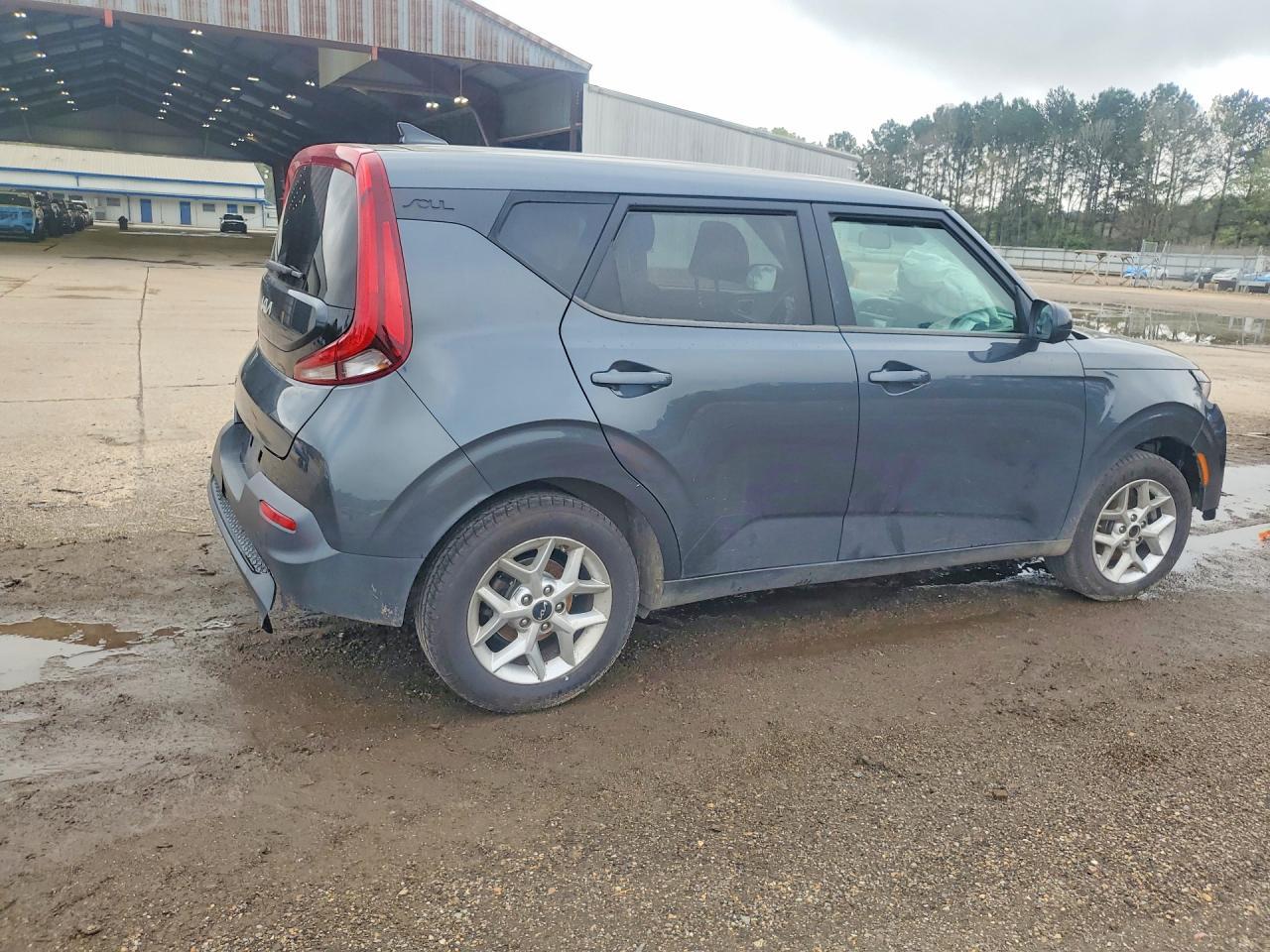 2022 Kia Soul Lx - zdjęcie 3