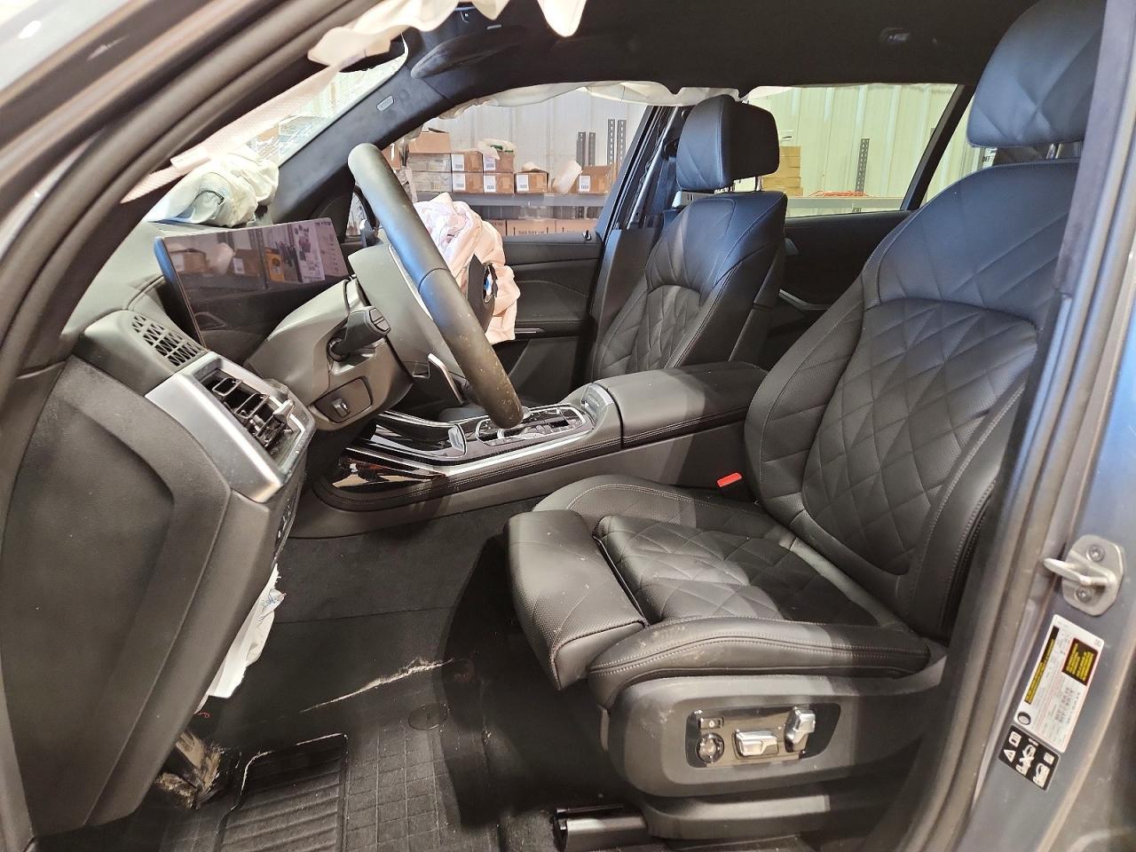 2025 BMW X7 xDrive40I - zdjęcie 7