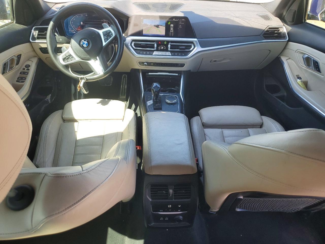 2020 BMW 330Xi - zdjęcie 8