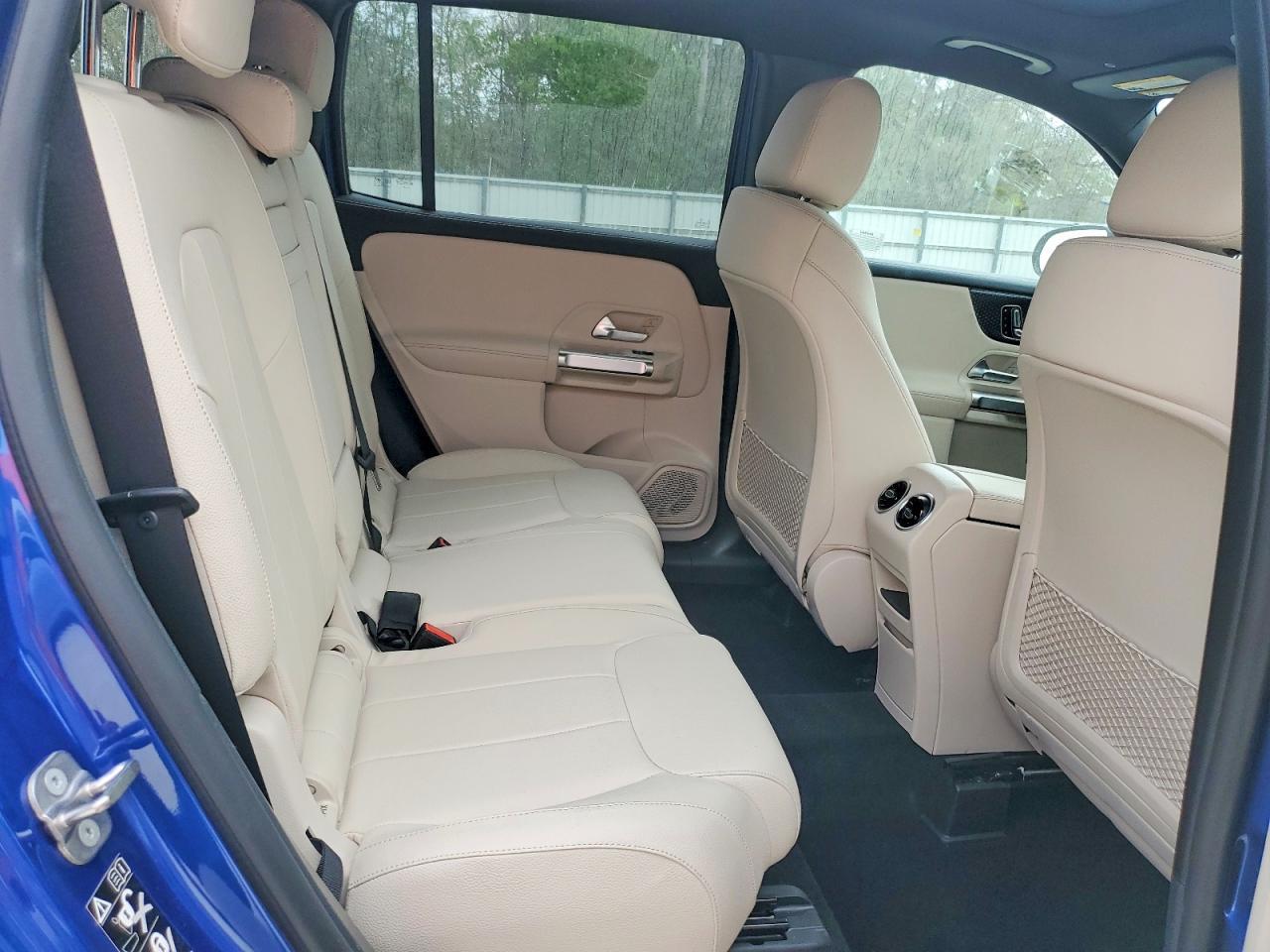 2024 Mercedes-Benz Glb 250 - zdjęcie 11