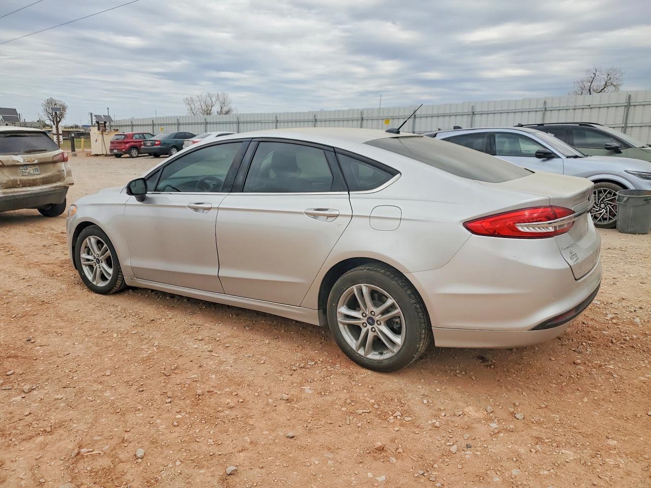 2018 Ford Fusion Se - zdjęcie 2