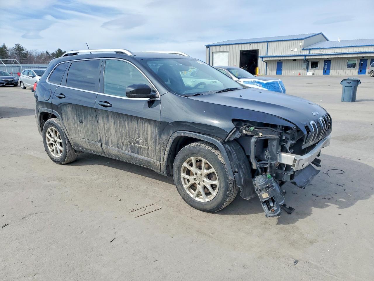 2015 Jeep Cherokee Latitude - zdjęcie 4