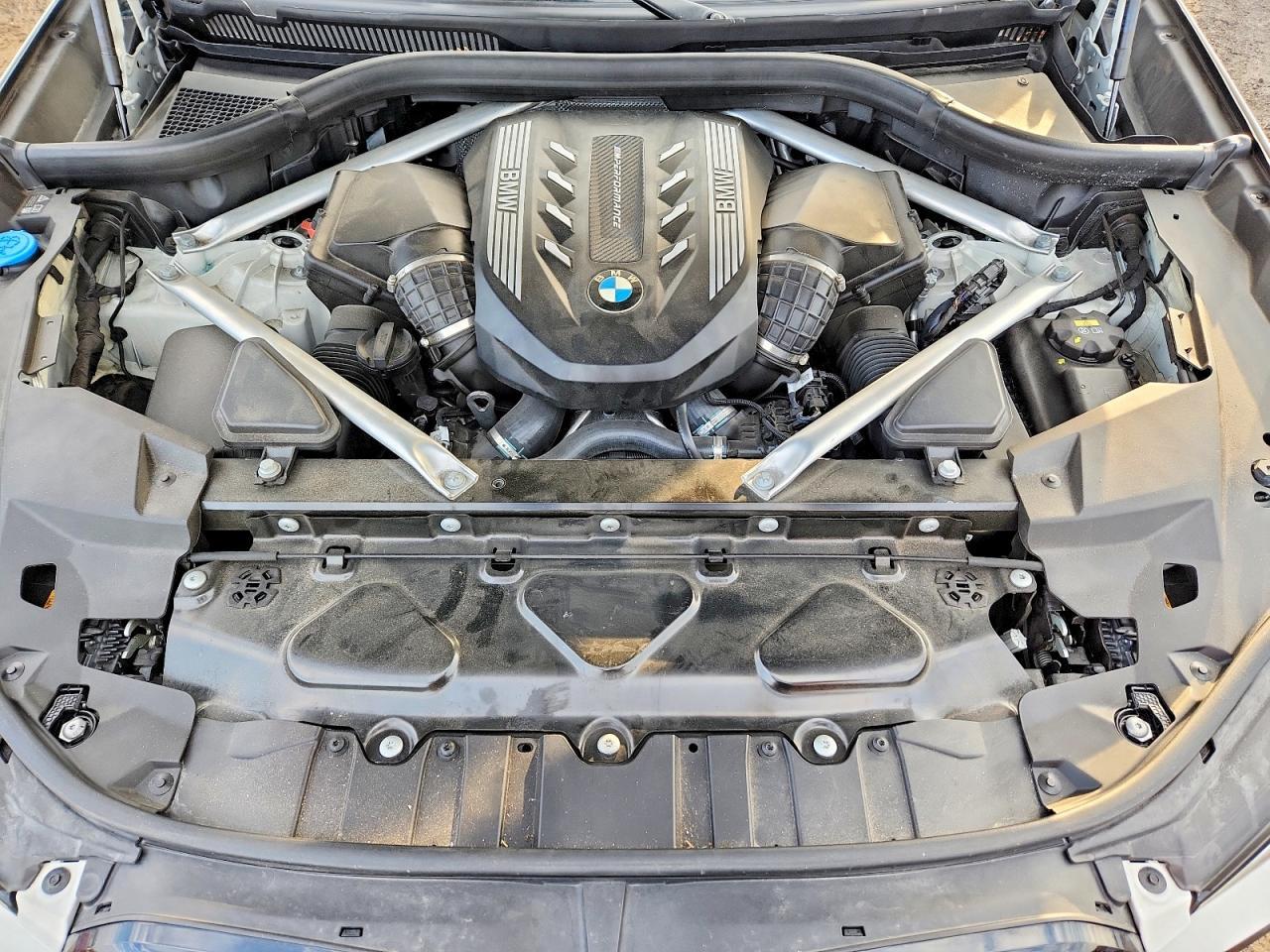 2021 BMW X6 M50I - zdjęcie 11