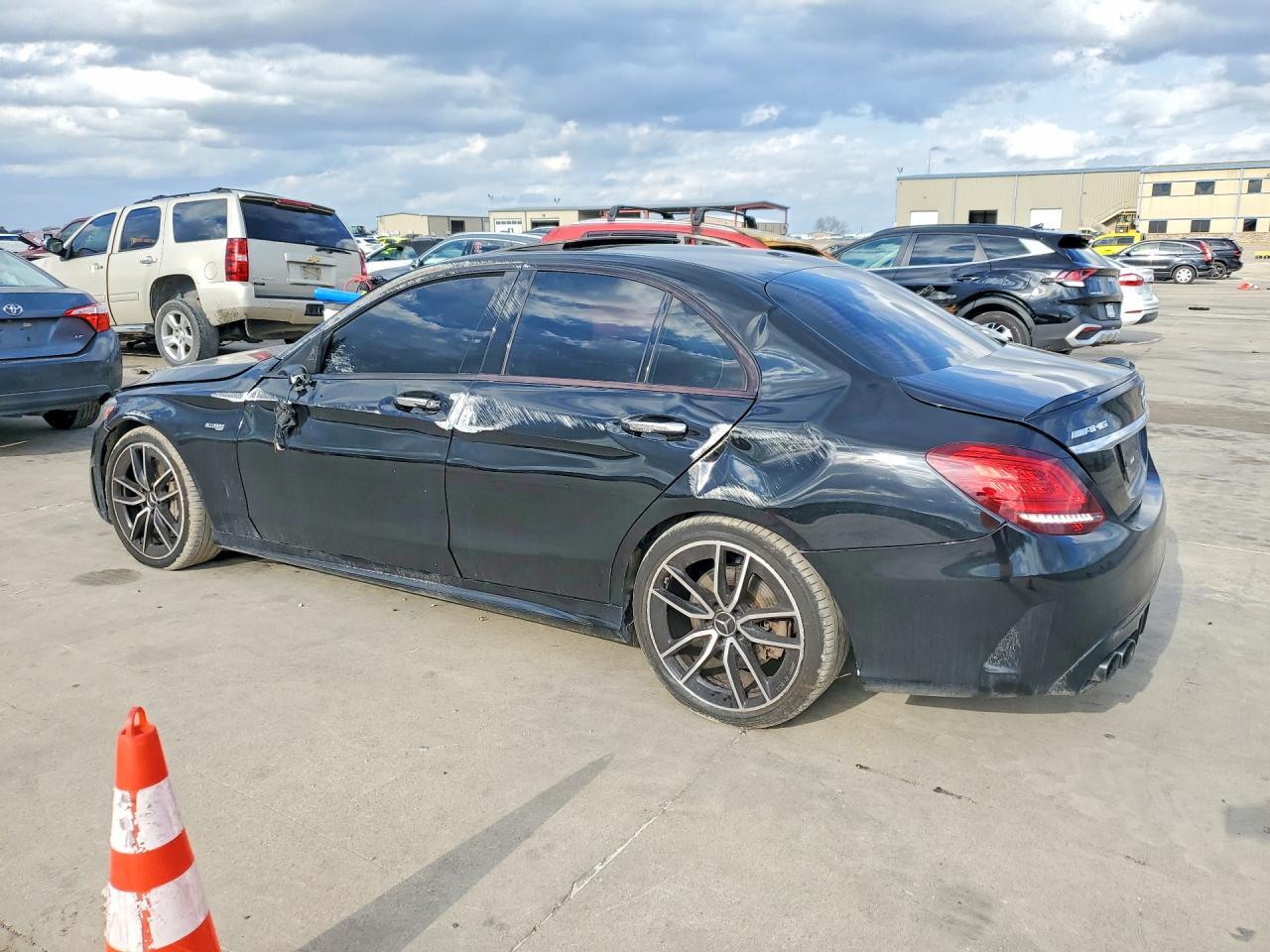 2020 Mercedes-Benz C 43 Amg - zdjęcie 2