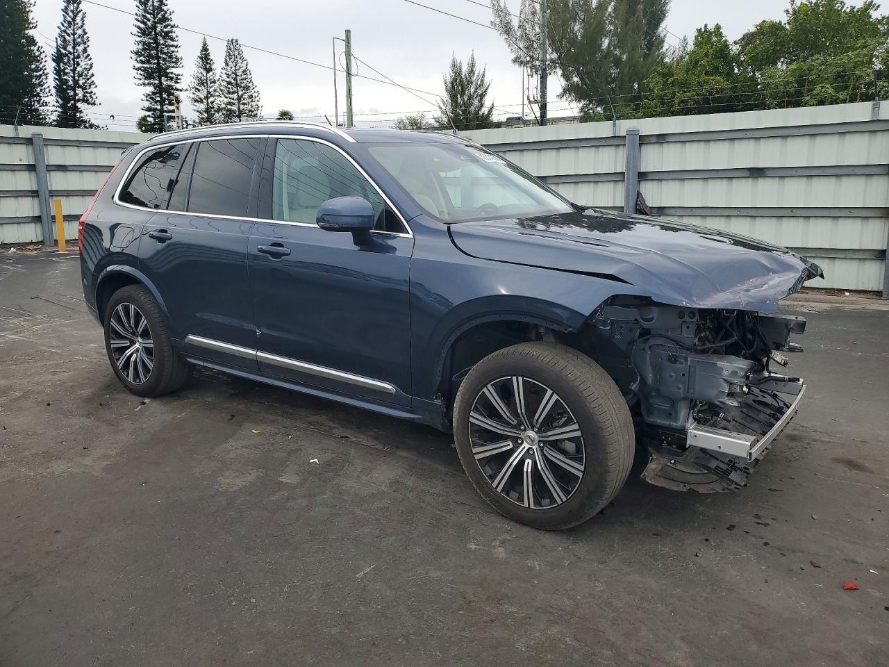 2025 Volvo Xc90 Core - zdjęcie 4