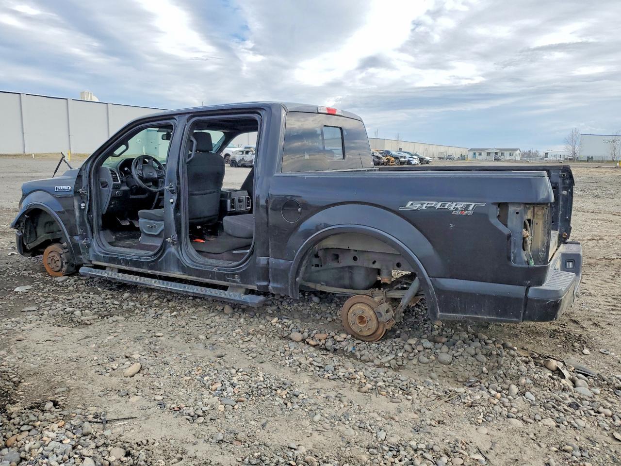 2016 Ford F150 Supercrew - zdjęcie 2