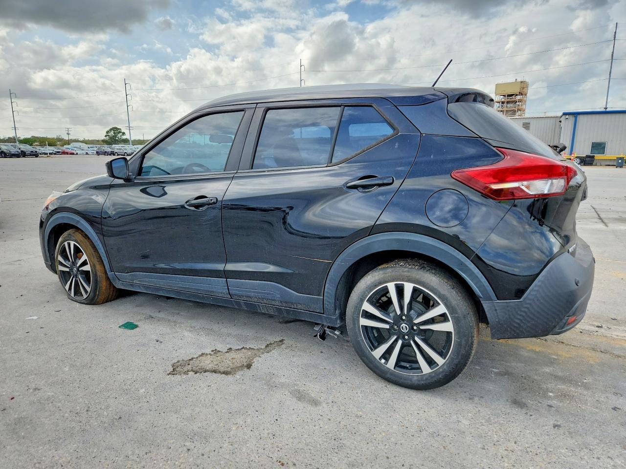 2020 Nissan Kicks Sv - zdjęcie 2