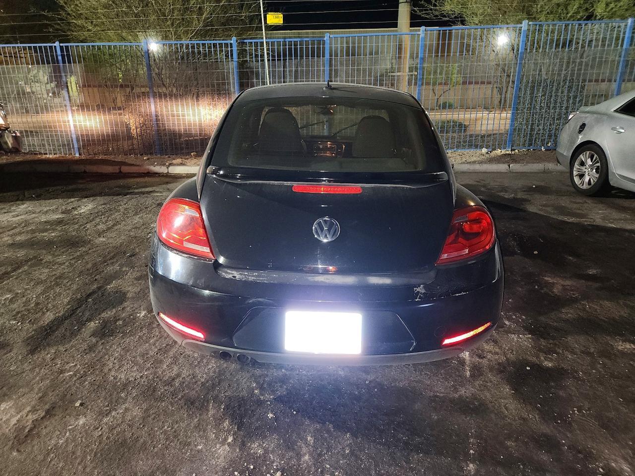 2014 Volkswagen Beetle - zdjęcie 6