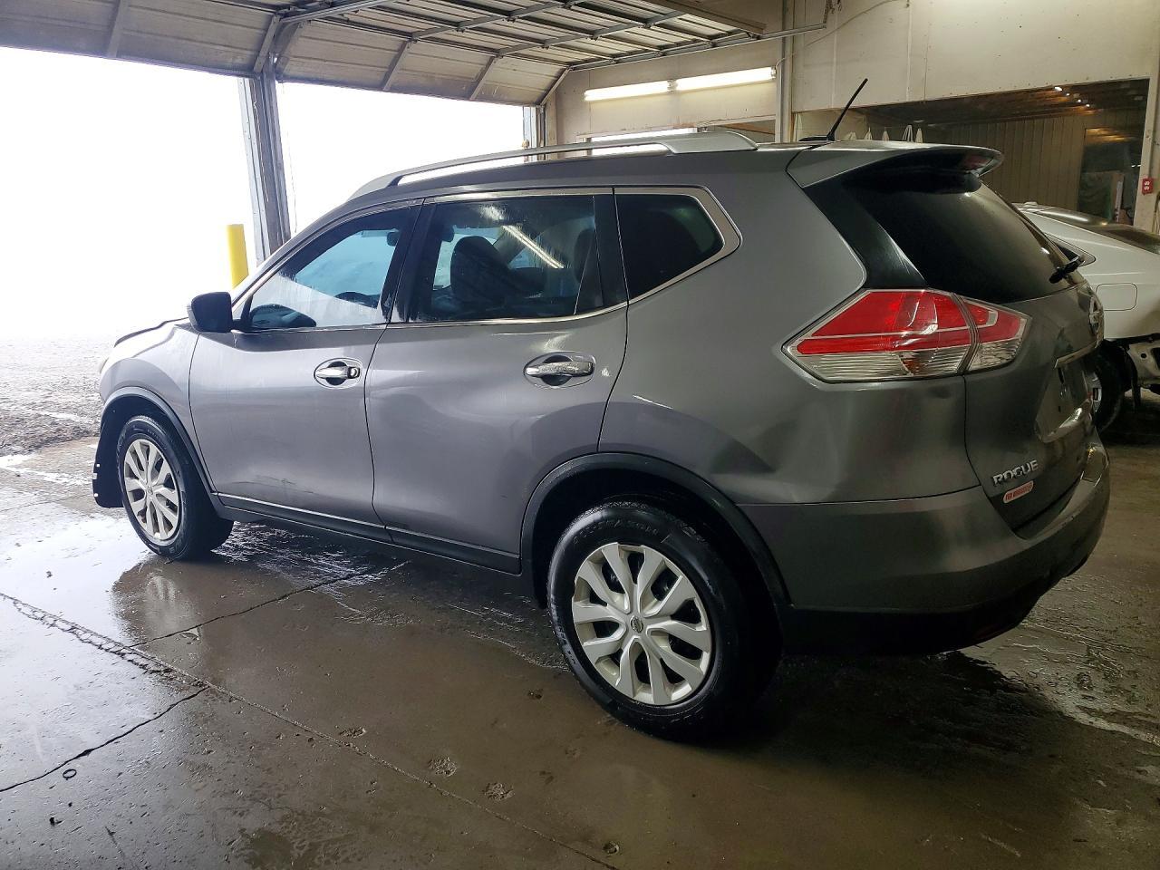 2016 Nissan Rogue S - zdjęcie 2