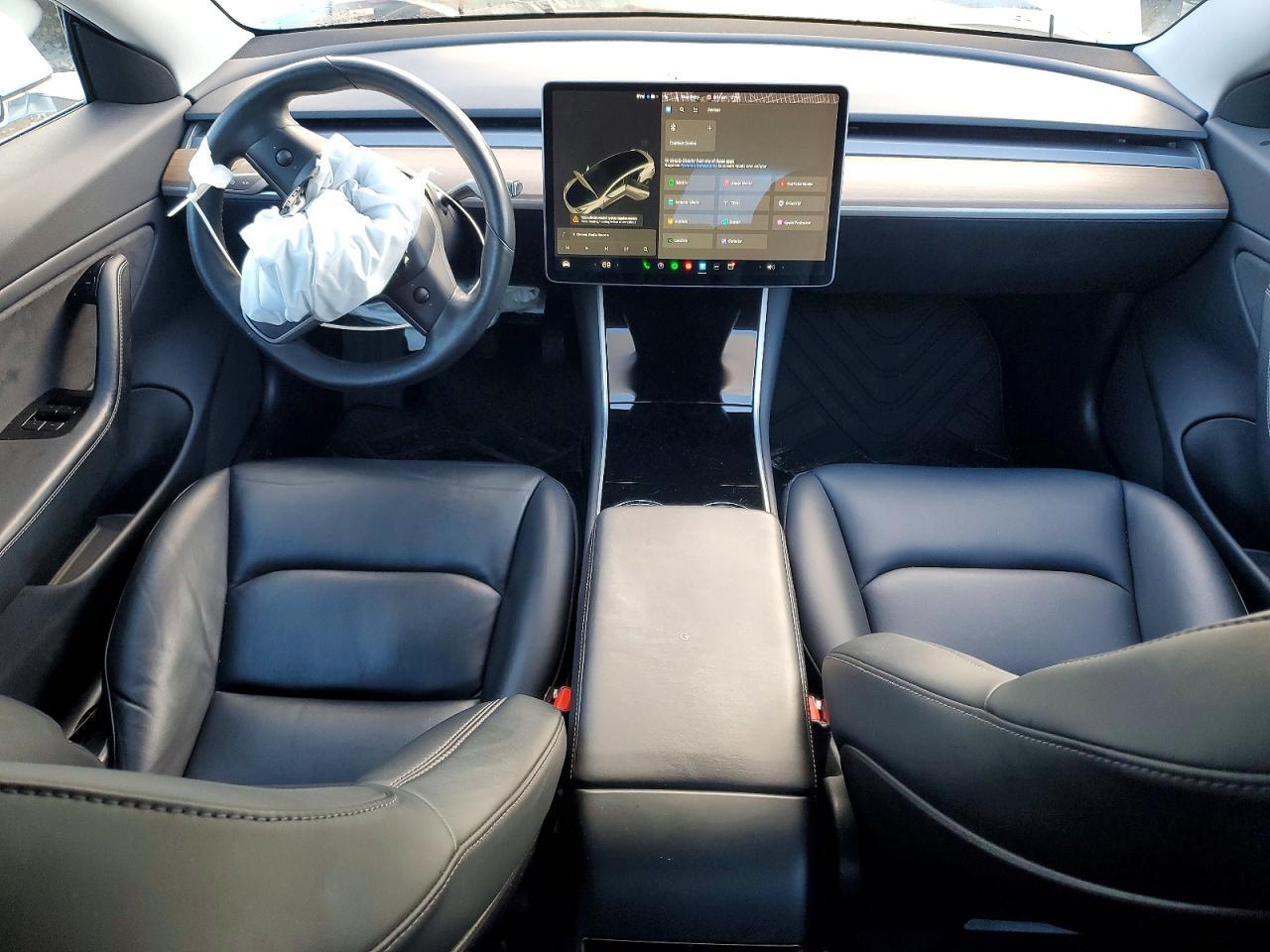 2019 Tesla Model 3 - zdjęcie 8