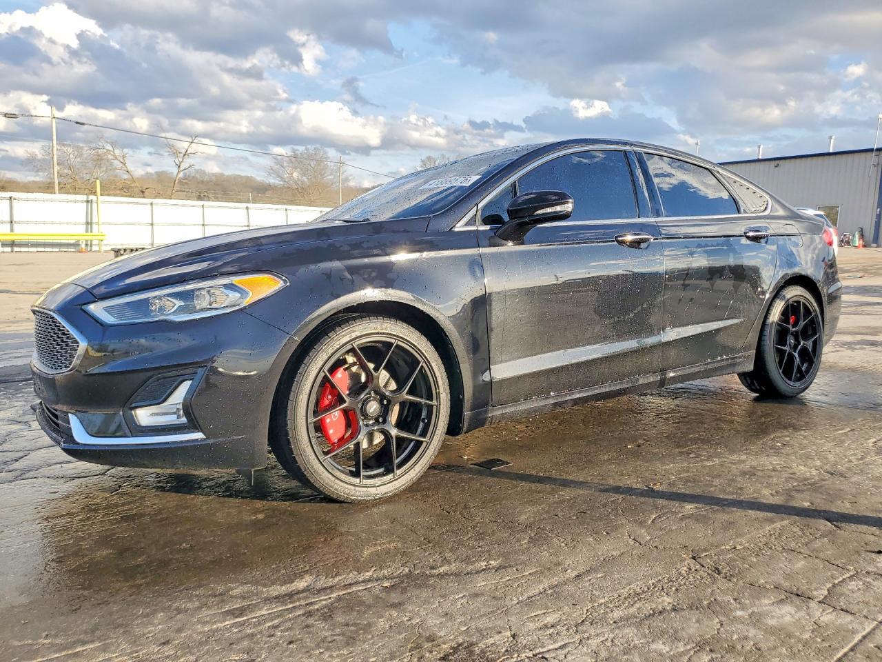2020 Ford Fusion Titanium - zdjęcie główne