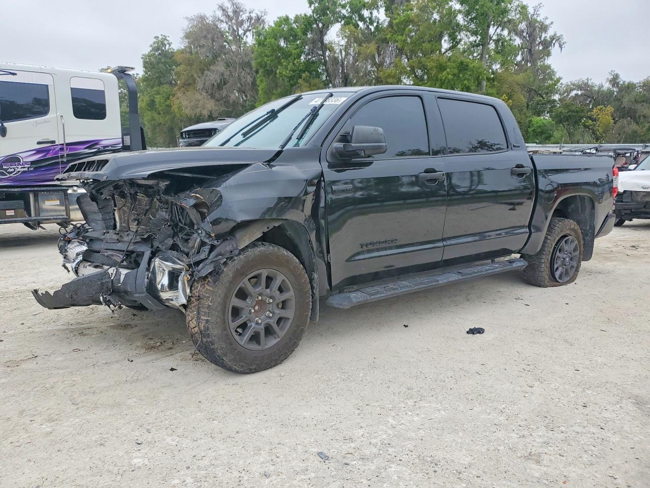 2021 Toyota Tundra Sr5 - zdjęcie główne