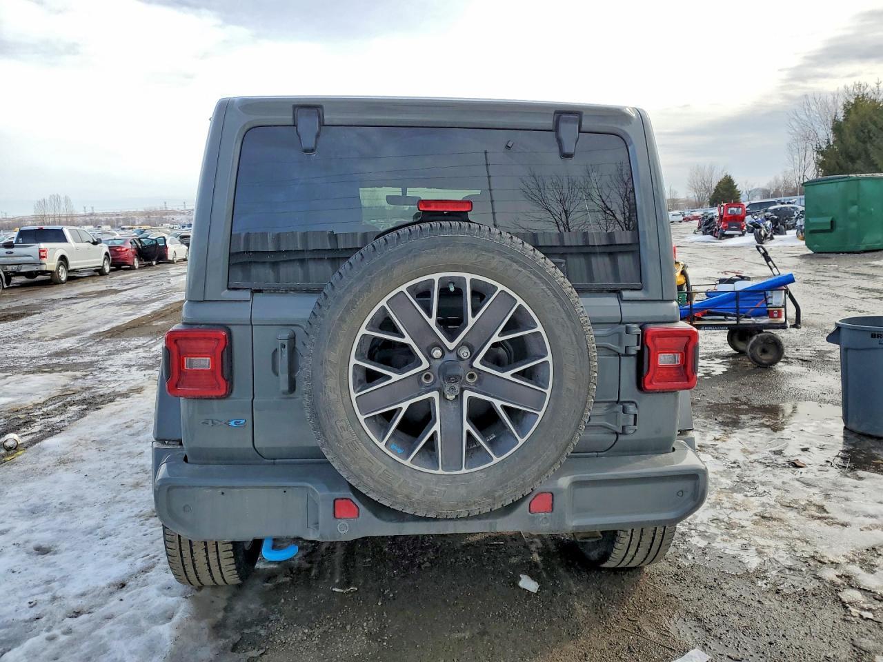 2023 Jeep Wrangler Sahara 4Xe - zdjęcie 6
