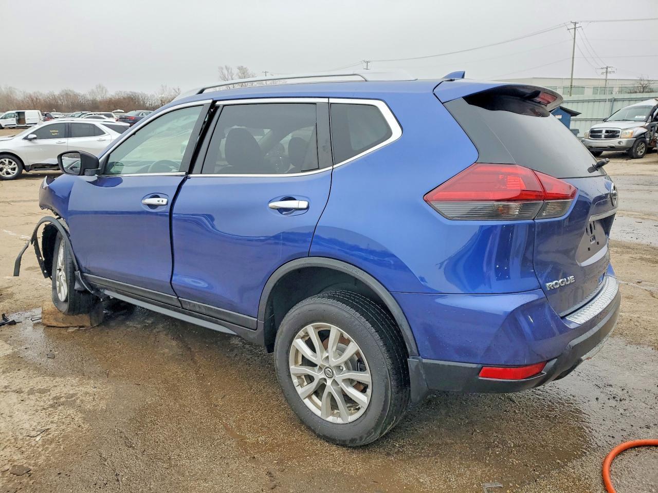 2018 Nissan Rogue Sv - zdjęcie 2