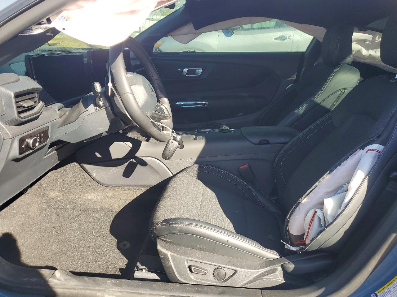 2025 Ford Mustang Gt - zdjęcie 7