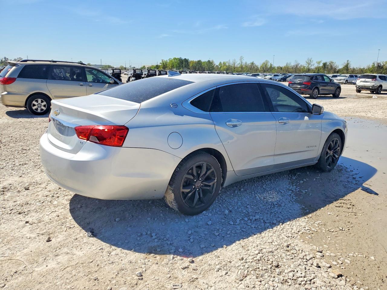 2020 Chevrolet Impala Lt - zdjęcie 3