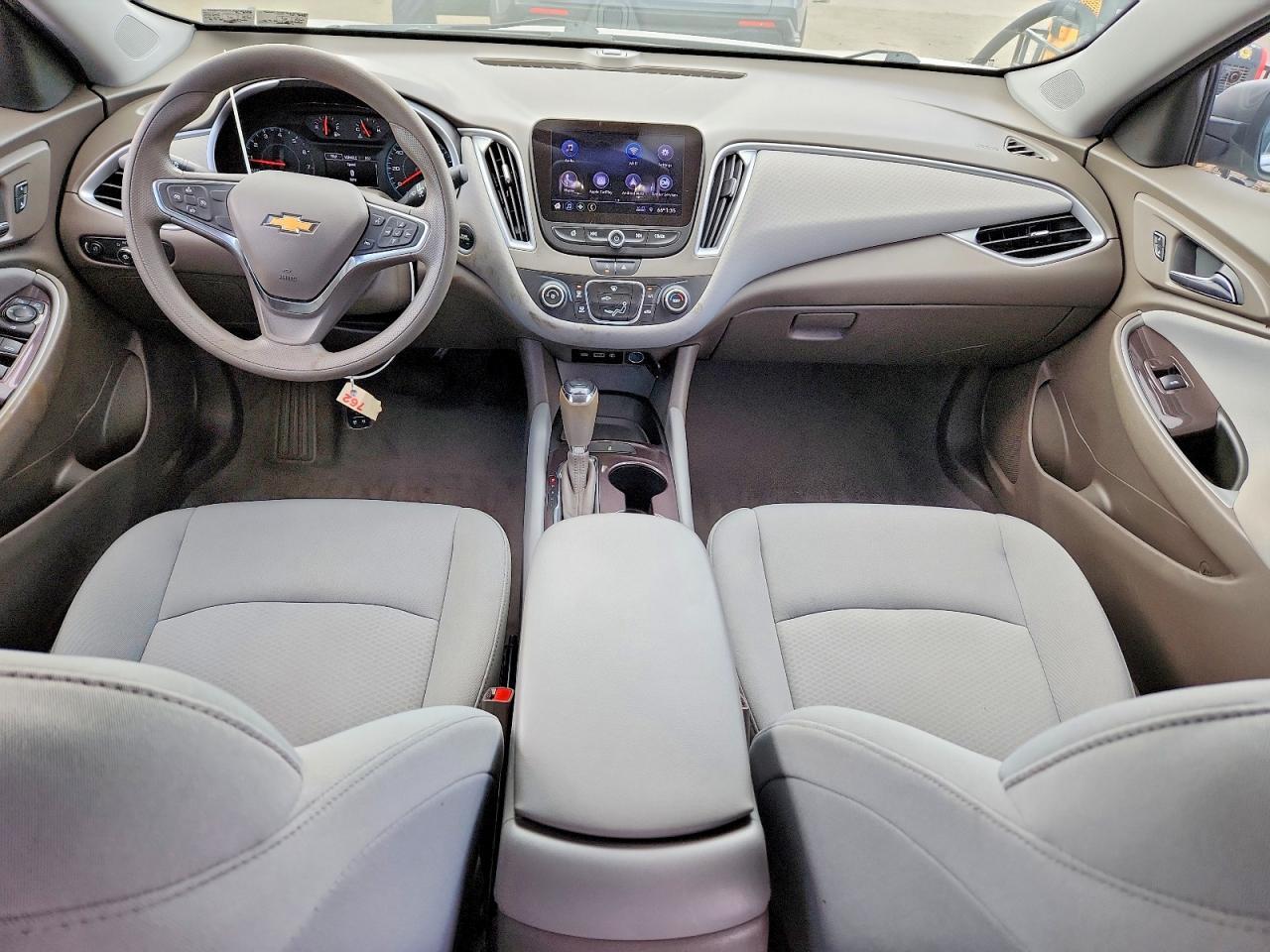 2020 Chevrolet Malibu Ls - zdjęcie 8