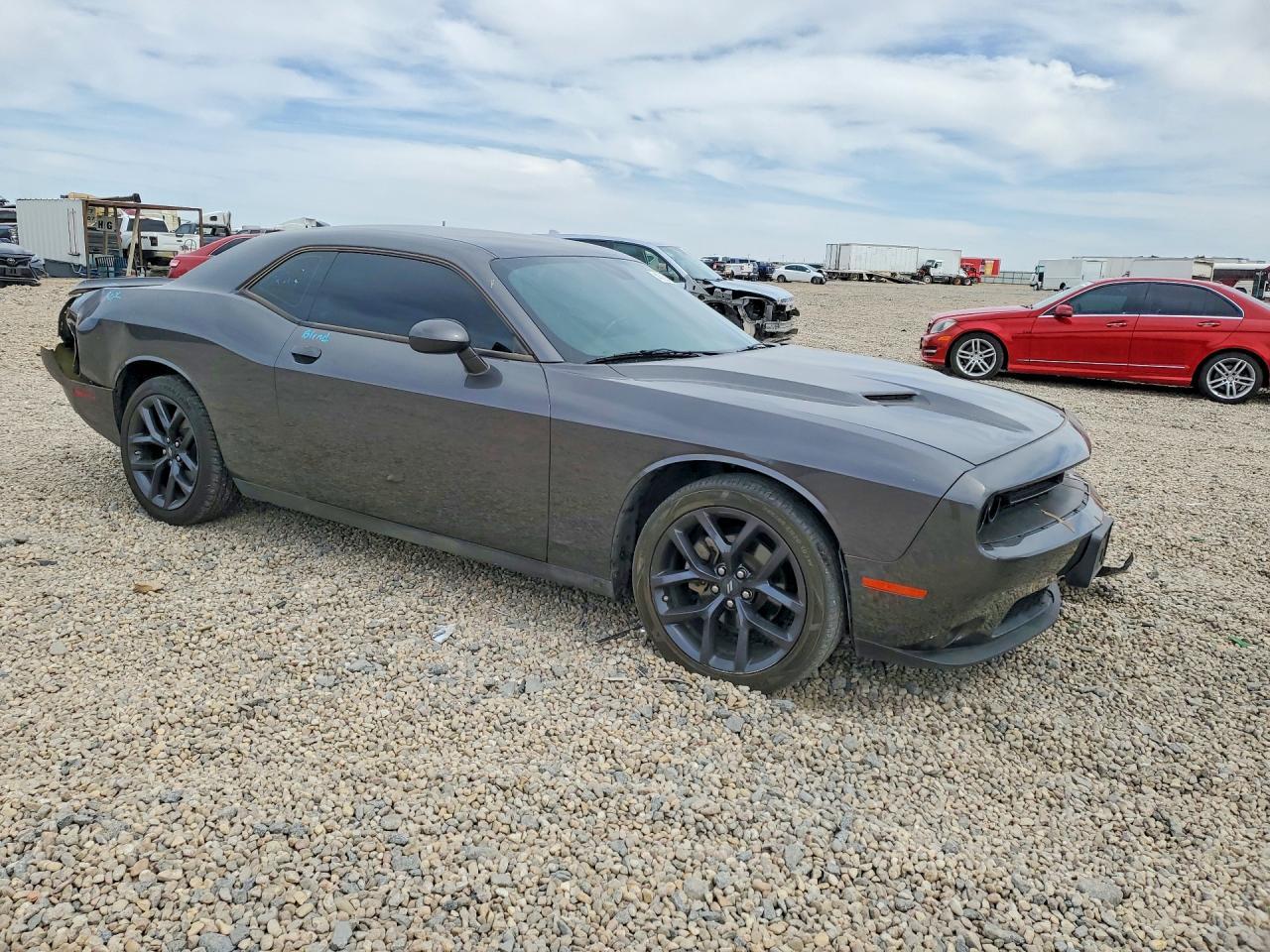 2022 Dodge Challenger Sxt - zdjęcie 4