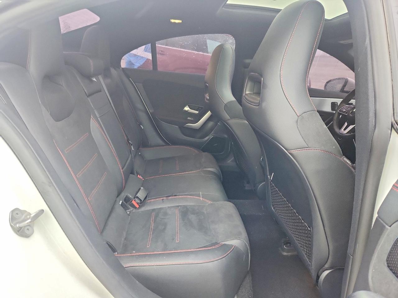 2021 Mercedes-Benz Cla 250 4Matic - zdjęcie 10